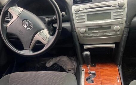 Toyota Camry, 2009 год, 420 000 рублей, 2 фотография
