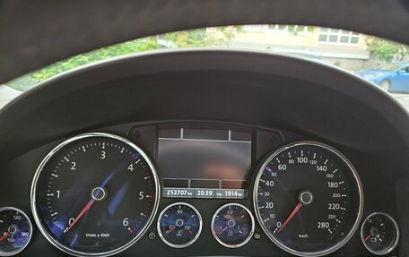 Volkswagen Touareg III, 2010 год, 1 300 000 рублей, 14 фотография