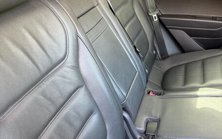 Volkswagen Touareg III, 2012 год, 2 060 000 рублей, 20 фотография