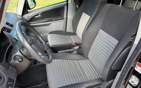 Suzuki SX4 II рестайлинг, 2011 год, 800 000 рублей, 12 фотография
