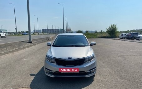 KIA Rio III рестайлинг, 2017 год, 1 050 000 рублей, 2 фотография