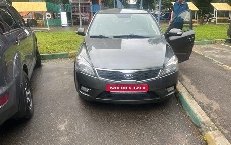 KIA cee'd I рестайлинг, 2010 год, 820 000 рублей, 8 фотография