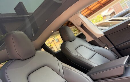 Tesla Model Y I, 2021 год, 4 193 000 рублей, 3 фотография