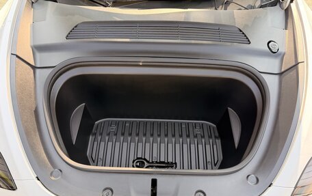 Tesla Model Y I, 2021 год, 4 193 000 рублей, 8 фотография