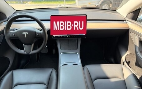 Tesla Model Y I, 2021 год, 4 193 000 рублей, 13 фотография