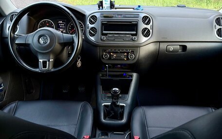 Volkswagen Tiguan I, 2012 год, 999 000 рублей, 4 фотография
