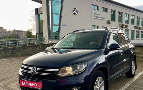 Volkswagen Tiguan I, 2012 год, 999 000 рублей, 2 фотография