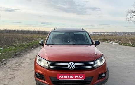 Volkswagen Tiguan I, 2016 год, 1 700 000 рублей, 2 фотография