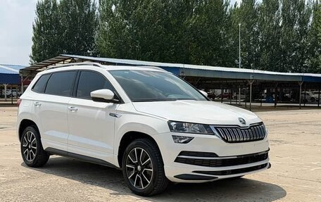 Skoda Karoq I, 2020 год, 1 820 000 рублей, 3 фотография