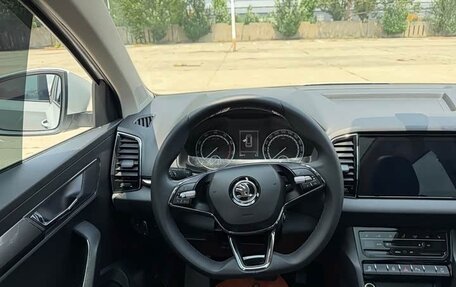 Skoda Karoq I, 2020 год, 1 820 000 рублей, 9 фотография