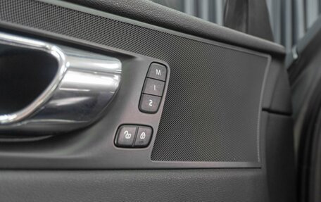 Volvo XC60 II, 2018 год, 3 199 000 рублей, 26 фотография