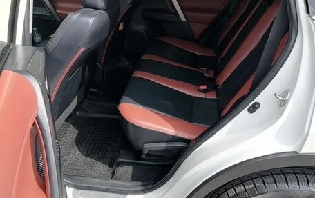 Toyota RAV4, 2013 год, 1 900 000 рублей, 8 фотография