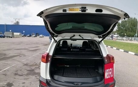 Toyota RAV4, 2013 год, 1 900 000 рублей, 12 фотография