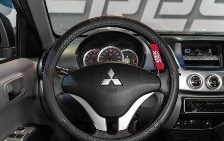 Mitsubishi L200 IV рестайлинг, 2012 год, 1 579 000 рублей, 10 фотография