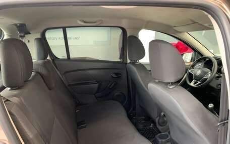 Renault Sandero II рестайлинг, 2018 год, 800 000 рублей, 15 фотография