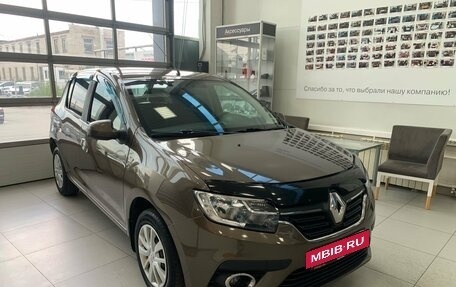 Renault Sandero II рестайлинг, 2018 год, 800 000 рублей, 3 фотография