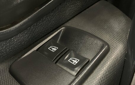 Renault Sandero II рестайлинг, 2018 год, 800 000 рублей, 31 фотография
