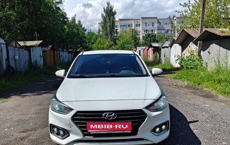 Hyundai Solaris II рестайлинг, 2019 год, 620 000 рублей, 1 фотография