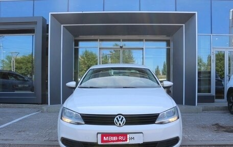 Volkswagen Jetta VI, 2014 год, 1 070 000 рублей, 2 фотография