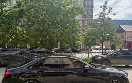 Mercedes-Benz E-Класс, 2018 год, 3 750 000 рублей, 4 фотография
