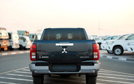 Mitsubishi L200, 2026 год, 3 990 000 рублей, 4 фотография