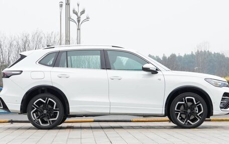 Volkswagen Tiguan, 2026 год, 4 800 000 рублей, 10 фотография