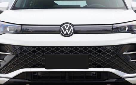 Volkswagen Tiguan, 2026 год, 4 800 000 рублей, 7 фотография