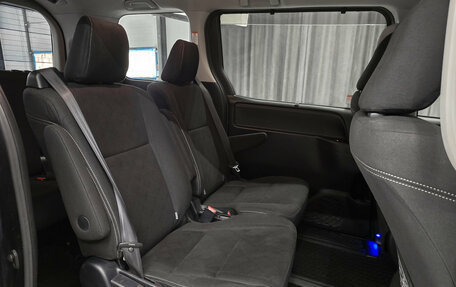 Toyota Esquire I, 2015 год, 1 790 000 рублей, 17 фотография