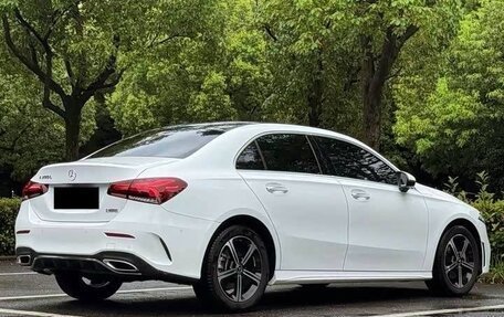 Mercedes-Benz A-Класс, 2022 год, 2 037 025 рублей, 4 фотография