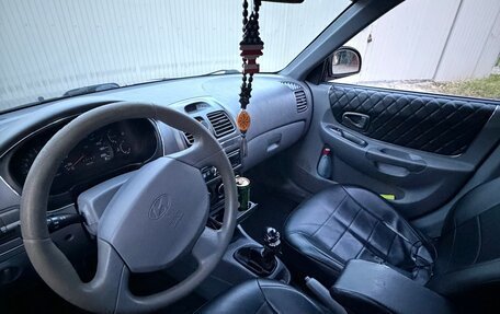 Hyundai Accent II, 2006 год, 580 000 рублей, 2 фотография
