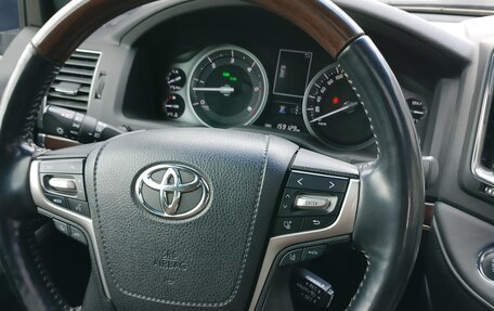Toyota Land Cruiser 200, 2017 год, 5 500 000 рублей, 8 фотография