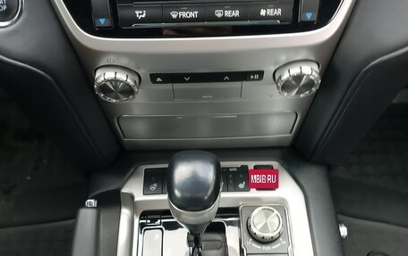 Toyota Land Cruiser 200, 2017 год, 5 500 000 рублей, 14 фотография