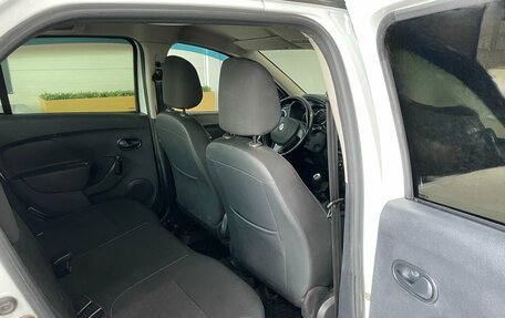 Renault Logan II, 2016 год, 599 000 рублей, 14 фотография