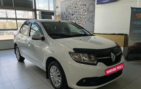 Renault Logan II, 2016 год, 599 000 рублей, 4 фотография