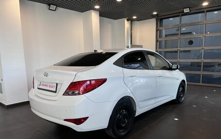 Hyundai Solaris II рестайлинг, 2014 год, 670 000 рублей, 3 фотография