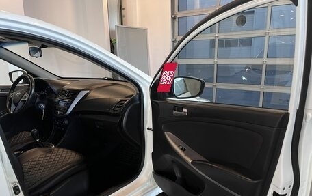 Hyundai Solaris II рестайлинг, 2014 год, 670 000 рублей, 27 фотография