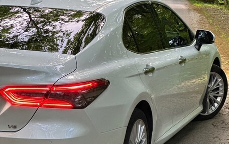Toyota Camry, 2021 год, 3 640 000 рублей, 1 фотография