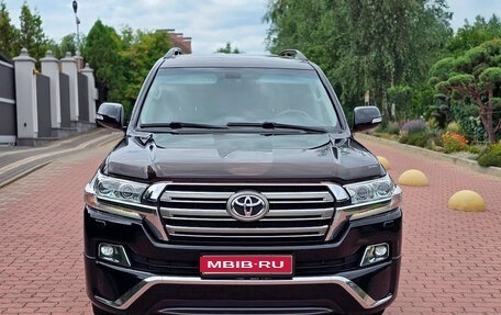 Toyota Land Cruiser 200, 2019 год, 6 720 000 рублей, 1 фотография