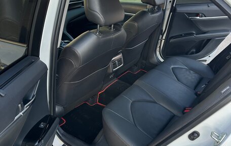 Toyota Camry, 2021 год, 3 640 000 рублей, 13 фотография
