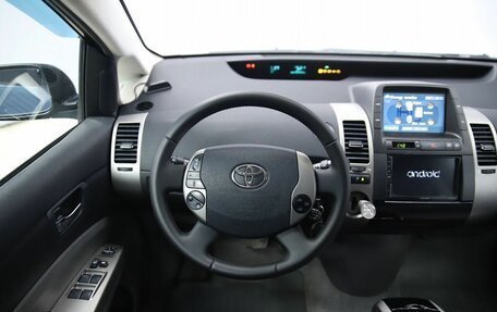 Toyota Prius, 2008 год, 790 000 рублей, 13 фотография