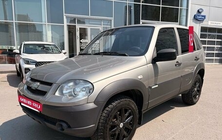 Chevrolet Niva I рестайлинг, 2013 год, 519 000 рублей, 2 фотография