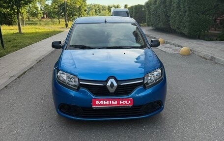 Renault Logan II, 2015 год, 730 000 рублей, 1 фотография