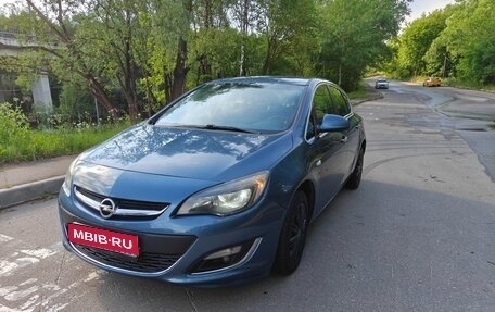 Opel Astra J, 2014 год, 605 000 рублей, 1 фотография