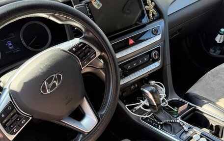 Hyundai Sonata VII, 2019 год, 1 800 000 рублей, 6 фотография