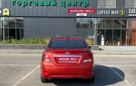 Hyundai Solaris II рестайлинг, 2011 год, 680 000 рублей, 6 фотография