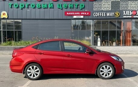 Hyundai Solaris II рестайлинг, 2011 год, 680 000 рублей, 8 фотография