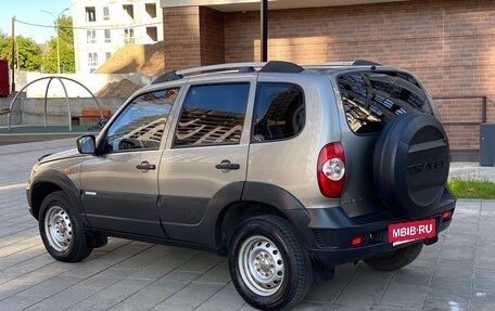 Chevrolet Niva I рестайлинг, 2014 год, 475 000 рублей, 3 фотография