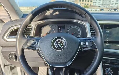 Volkswagen T-Roc I, 2022 год, 2 050 000 рублей, 10 фотография