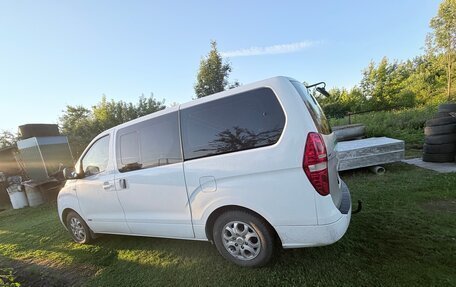 Hyundai Grand Starex Grand Starex I рестайлинг 2, 2008 год, 1 000 050 рублей, 3 фотография
