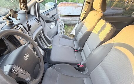 Hyundai Grand Starex Grand Starex I рестайлинг 2, 2008 год, 1 000 050 рублей, 12 фотография